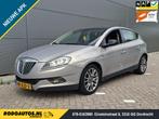 Lancia Delta 1.4-16V Argento Ac/Pano Nw Koppeling ✅, 15 km/l, 1295 kg, 4 cilinders, Beige