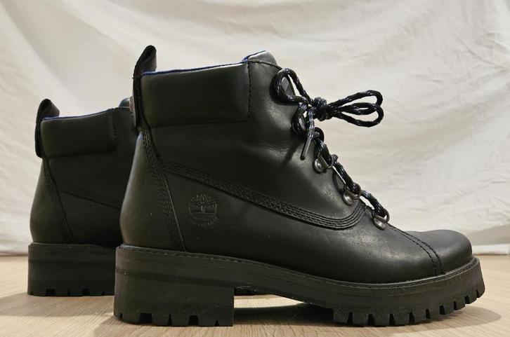 Zwart leren nieuwe en ongedragen Timberland met hakje, Kleding | Dames, Schoenen, Nieuw, Zwart, Ophalen of Verzenden