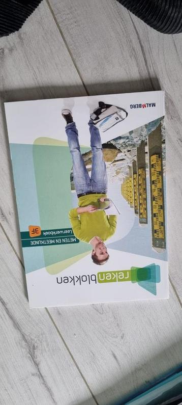 Schoolboeken pedagogisch beschikbaar voor biedingen