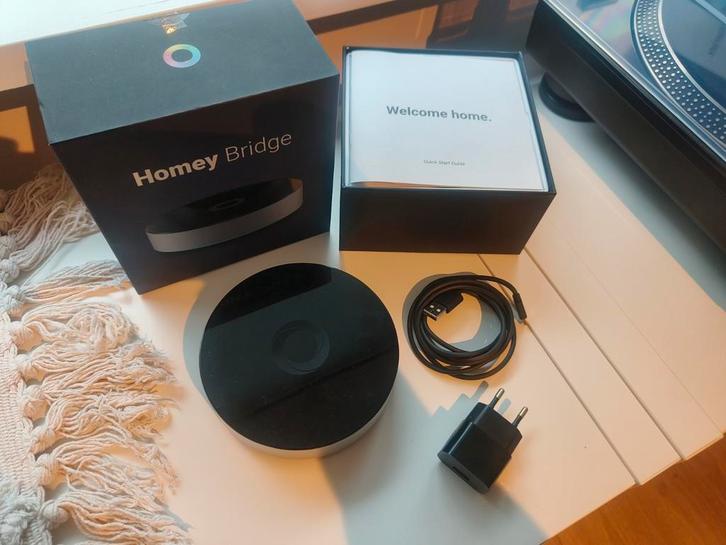 Homey Bridge, Hobby en Vrije tijd, Elektronica-componenten, Zo goed als nieuw, Ophalen of Verzenden