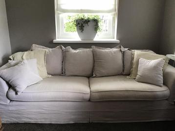 GRATIS Rivièra maison bank  beschikbaar voor biedingen