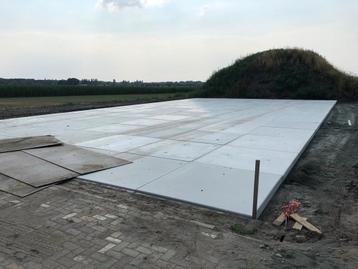 Betonplaten 200x200x14 A-kwaliteit beschikbaar voor biedingen