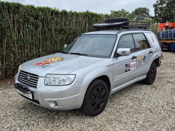 SUBARU Forester 2.0 AWD Comfort | Schade! | Cruise | Clima | beschikbaar voor biedingen