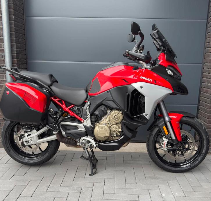 Ducati Multistrada V4 S Radar Travel 2021|Koffers|Vol Opties, Motoren, Motoren | Ducati, Particulier, Toermotor, meer dan 35 kW