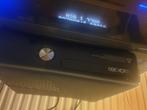 Xbox 360 met 3 controllers en 23 spellen model nr 1439, Spelcomputers en Games, Ophalen of Verzenden, Zo goed als nieuw, Met 3 controllers of meer