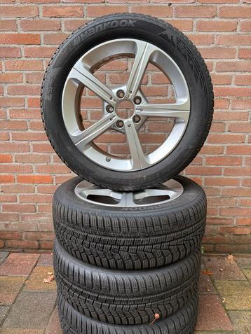 Hankook Winterbanden 205/55R17 op Velg goed profiel beschikbaar voor biedingen