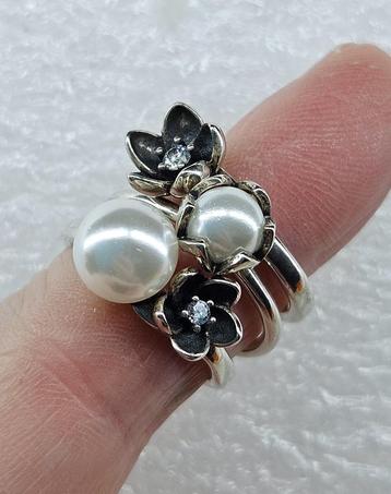 Maat 16,5 - 3 mooie zilveren (925) ringen met BLOEM en PAREL beschikbaar voor biedingen