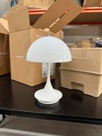Louis Poulsen Panthella 160 portable wit opaal NIEUW!, Huis en Inrichting, Lampen | Tafellampen, Ophalen of Verzenden, Nieuw, Minder dan 50 cm