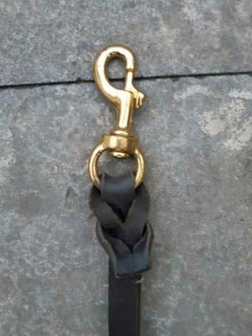 Lederen riem 2 meter lang beschikbaar voor biedingen