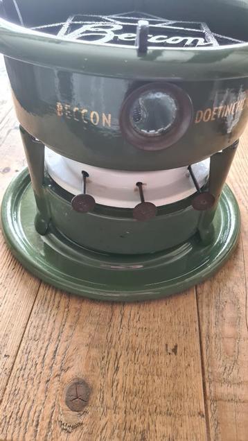 00030 - Beccon Doetichem 3-pits peteroleumstel beschikbaar voor biedingen