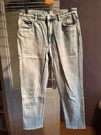 Lichtblauwe spijkerbroek van Airdate Amsterdam maat 31 (40), Blauw, Airdate Amsterdam, Ophalen of Verzenden, Zo goed als nieuw