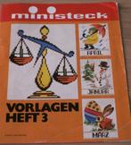 Ministeck Vorlagenheft 3: 12 maanden sterrenbeeld + letters, Ophalen of Verzenden, Zo goed als nieuw, Losse ministeck of Strip