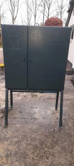 Robuuste Bouwstroomkast - Massief Staal, Regenwaterdicht, Doe-het-zelf en Verbouw, Elektra en Kabels, Ophalen