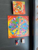 Trivial Pursuit Bordspel, Hobby en Vrije tijd, Gezelschapsspellen | Bordspellen, Drie of vier spelers, Ophalen of Verzenden, Gebruikt