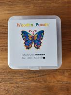 Houten puzzel A5 - kleurrijke vlinder - vrije vormen, Ophalen of Verzenden, Minder dan 500 stukjes, Nieuw, Legpuzzel