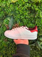 Adidas Stan Smith Rood - Maat 41 1/3, Ophalen of Verzenden, Zo goed als nieuw, Wit, Sneakers of Gympen