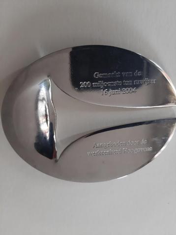 opener, logo Hoogovens 200 miljoenste ton ruwijzer 16-6-2004 beschikbaar voor biedingen