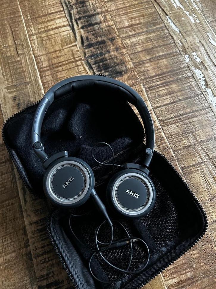 AKG K450 koptelefoon, Audio, Tv en Foto, Koptelefoons, Zo goed als nieuw, Op oor (supra aural), Overige merken, Verzenden