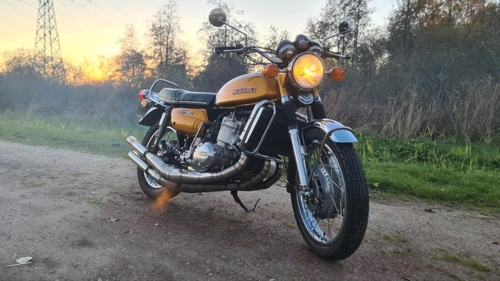 Suzuki GT750 1973 org nederlands, inr mog, Motoren, Motoren | Oldtimers, Ophalen