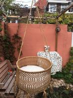 Macramé hangwieg met matrasje en ophang haken, Ophalen, Zo goed als nieuw, Ledikant