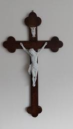 houten kruis met aardewerk Jezus, Antiek en Kunst, Ophalen of Verzenden