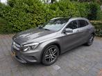 Mercedes-Benz GLA Gla200 1.6 115KW Aut7 2014 Grijs, Auto's, Mercedes-Benz, 65 €/maand, Zwart, 715 kg, Leder en Stof