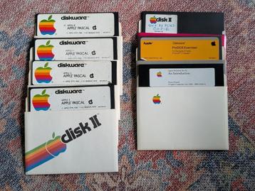 (Zeldzaam) Apple II Pascal + ProDOS Diskware Set beschikbaar voor biedingen