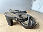Crocs met Hakken Bruin Maat W7 - EU 37/38, Slippers, Bruin, Ophalen of Verzenden, Crocs