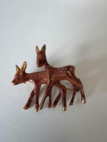 Vintage Herten Broche beschikbaar voor biedingen