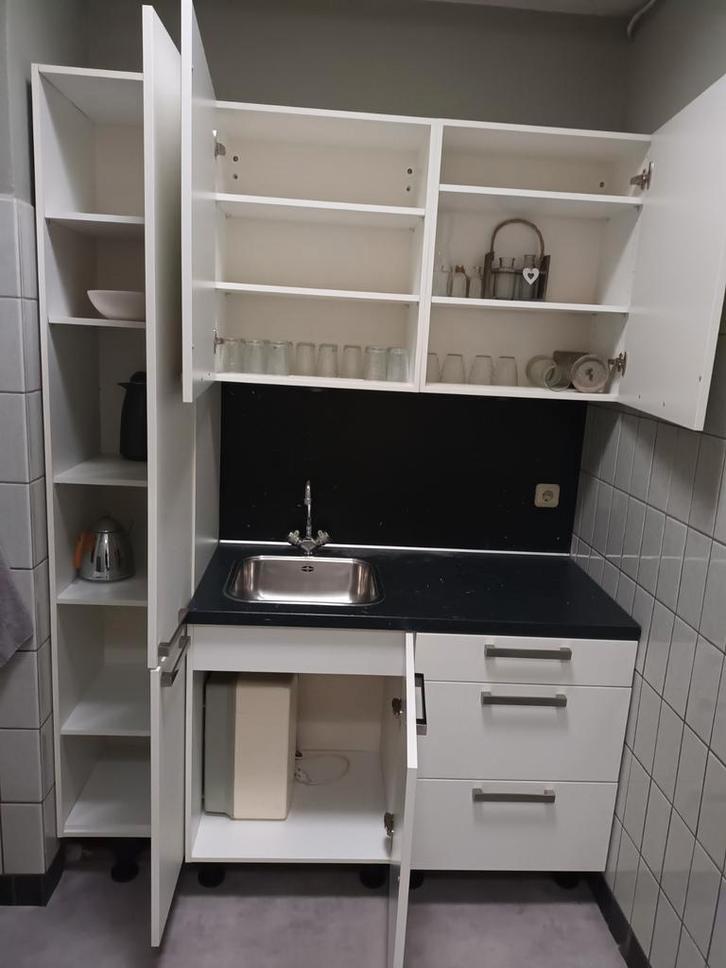 Mooi keukenblok met spoelbak en kraan, Huis en Inrichting, Keuken | Complete keukens, Zo goed als nieuw, Enkelwandige keuken, Wit