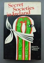 Desmond Williams - Secret Societies in Ireland, Gelezen, Ophalen of Verzenden, Politiek en Staatkunde, Europa