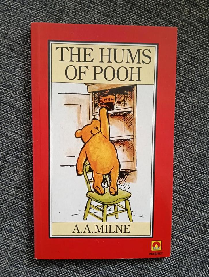 The Hums of Pooh - A.A. Milne uitgeverij Magnet, Boeken, Kinderboeken | Jeugd | onder 10 jaar, Gelezen, Sprookjes, Ophalen of Verzenden
