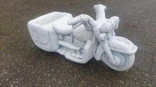 Bloembak in de vorm van een oldtimer motor, Tuin en Terras, Bloembakken en Plantenbakken, Nieuw, Beton, Tuin, Ophalen