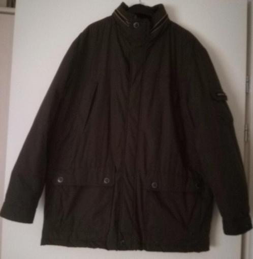 Jas winterjas Merk Farfield maat 56 voor heren militairgroen, Kleding | Heren, Jassen | Winter, Zo goed als nieuw, Maat 56/58 (XL)