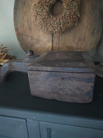 Sober stoere spicebox  beschikbaar voor biedingen