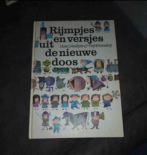 Rijmpjes en versjes uit de nieuwe doos, Boeken, Kinderboeken | Jeugd | onder 10 jaar, Gelezen, Fictie algemeen, Ophalen of Verzenden