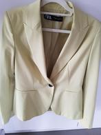 Blazer. Zara. Geel. Maat 36, Kleding | Dames, Jasjes, Kostuums en Pakken, Ophalen of Verzenden, Zo goed als nieuw, Maat 36 (S)