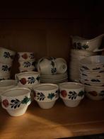 Vintage Kop en Schotels - Boerenbont Stijl, Gebruikt, Ophalen of Verzenden, Kop(pen) en/of Schotel(s), Aardewerk