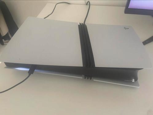 Playstation 5 Pro met 1 controller & orginele doos, Spelcomputers en Games, Spelcomputers | Sony PlayStation 5, Zo goed als nieuw