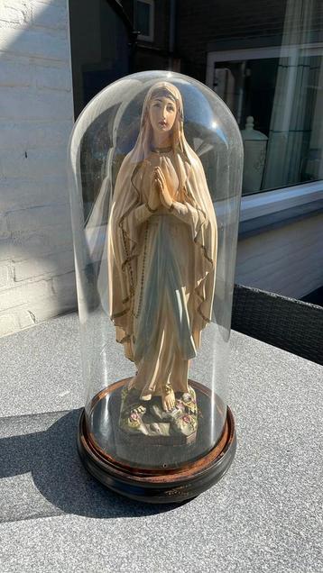 Prachtig antiek oud mariabeeld met vintage glazen stolp 60cm beschikbaar voor biedingen
