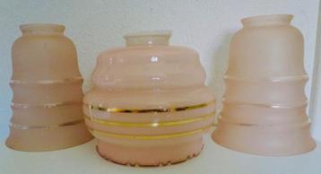 Set van 3 Glazen lampenkappen - roze met goud - Vintage 1960 beschikbaar voor biedingen