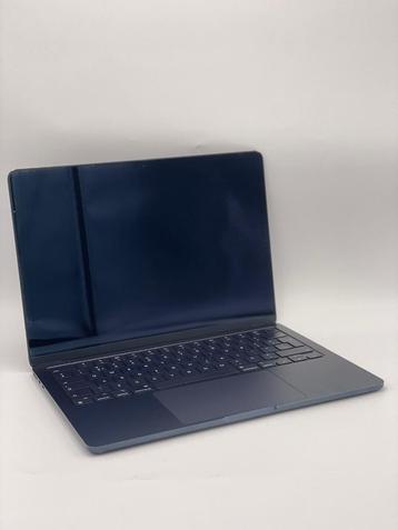 Apple MacBook Air M2 (A2681) – 16GB RAM – 500GB SSD beschikbaar voor biedingen