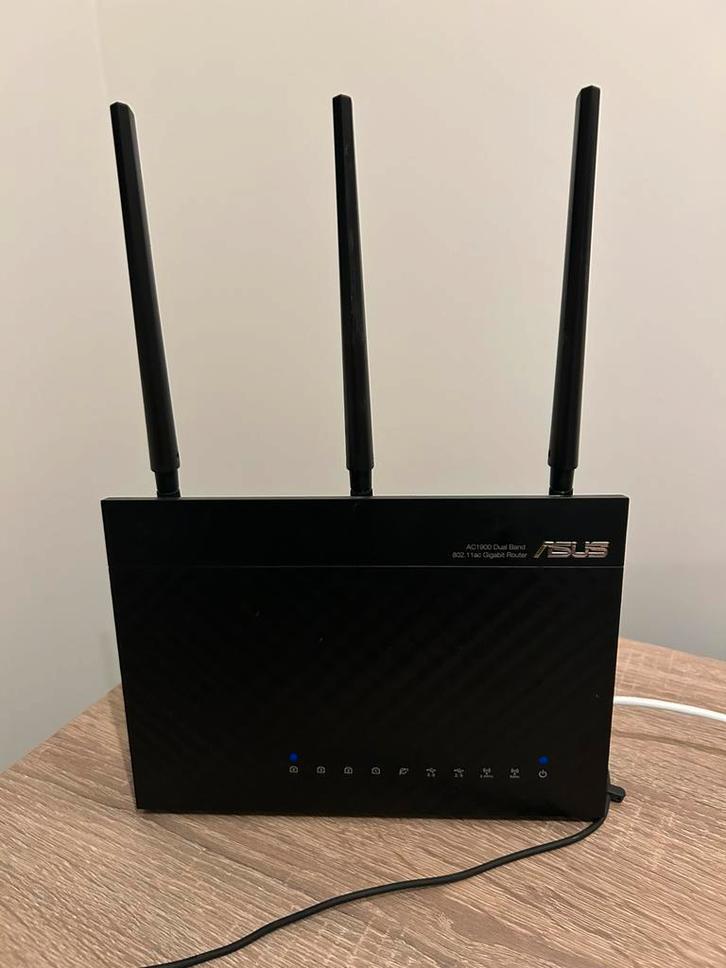 ASUS RT-AC68U Router, Computers en Software, Routers en Modems, Gebruikt, Router, Ophalen of Verzenden