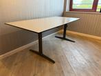 Bureau (in hoogte verstelbaar) - Gratis, Huis en Inrichting, Bureaus, Ophalen, In hoogte verstelbaar, Gebruikt