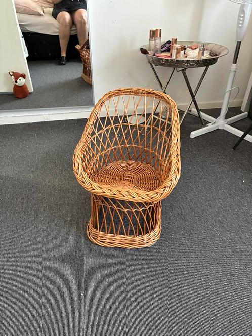 Leuk rieten kinderstoel, Kinderen en Baby's, Kinderkamer | Tafels en Stoelen, Gebruikt, Stoel(en), Ophalen of Verzenden