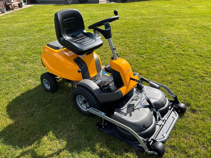Nieuwe stiga zitmaaier /frontmaaier met mulch maaidek, Tuin en Terras, Zitmaaiers, Nieuw, 90 tot 120 cm, Elektrische starter, Mulchfunctie