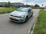 Golf 7 Highline 1.2 TSI Automaat Panoramadak Trekhaak, Stof, Zwart, 4 cilinders, 620 kg