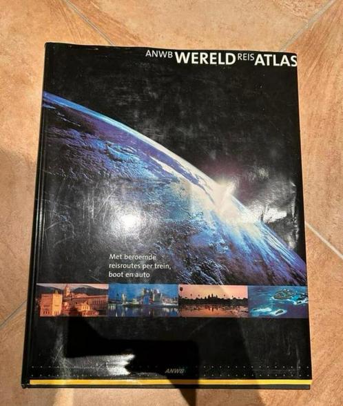 Te Koop: ANWB Wereld-reis atlas, Boeken, Atlassen en Landkaarten, Zo goed als nieuw, Bosatlas, Wereld, 2000 tot heden, Ophalen of Verzenden
