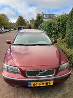 Volvo V70 2.4T 200PK AUT 2001 Rood NAV+Bluetooth 389.000km, 1800 kg, Beige, Stationwagon, 2435 cc