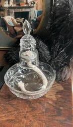 Schattig fragiel bewerkt olielampje met glazen kapje, Ophalen of Verzenden, Zo goed als nieuw, Overige materialen, Minder dan 25 cm